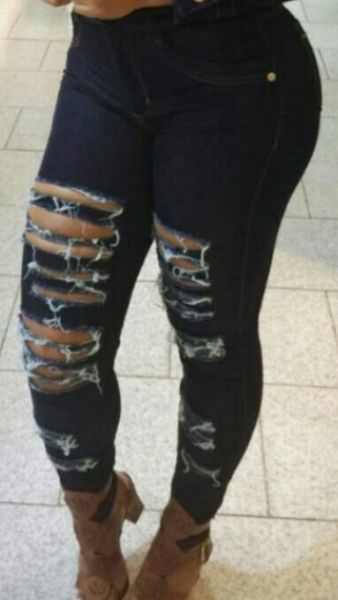 Jeans Preto Rasgado
