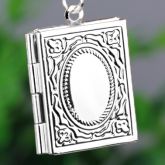 Medalhão- Livro