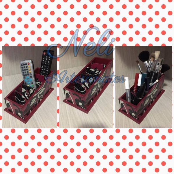 ( VENDIDO )Porta Controle/Pincéis de Maquiagem