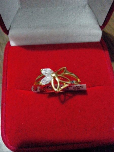 Anel Flor com pétala em zircônia