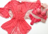 Hoby em Tule com Renda