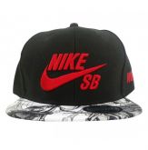 BONÉ ABA RETA NIKE SB PRETO E VERMELHO