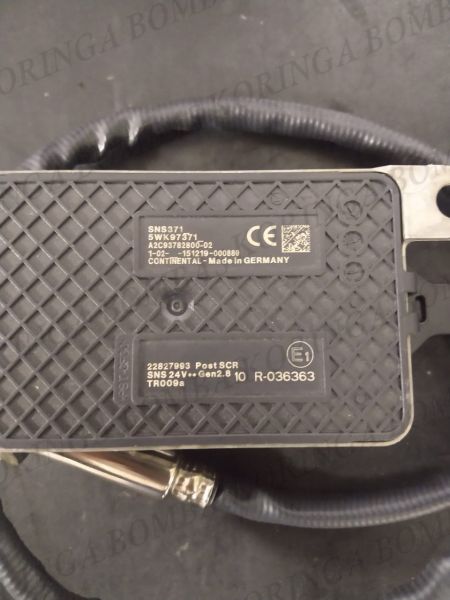 5WK97371  SENSOR NOX ARLA 32 VOLVO 24V