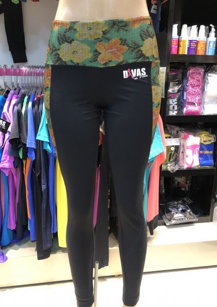 Calça com detalhe estampado