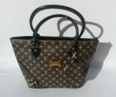 PROMOÇÃO - Bolsa Louis Vuitton - Marrom/Preta