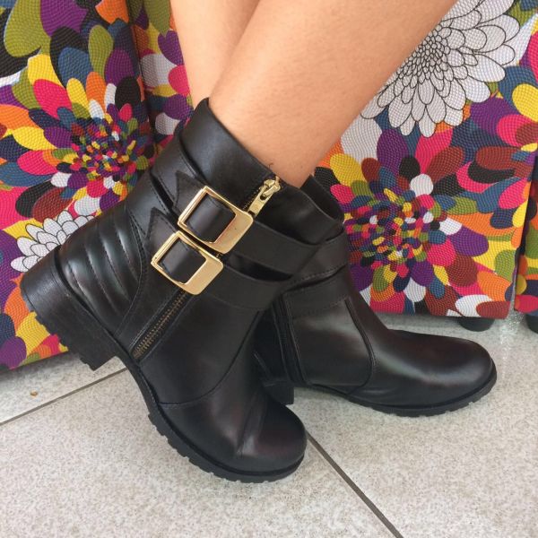 Bota Sintético Fivela