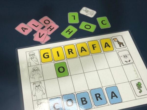 3ª Apostila Brincando com os Animais em Libras