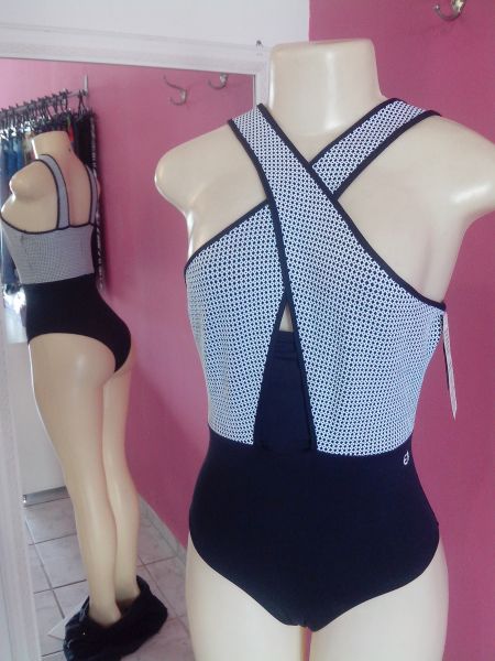 Body Trançado Preto com Detalhes Cinza