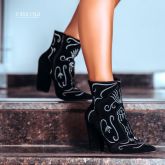 Bota Cano Curto BICO FINO PRETA- TORRICELLA