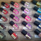* Kit Esmaltes Preta Gil C/20 cores