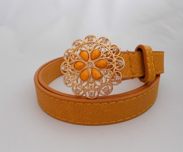 Cinto flor com pedras amarelas e strass- Ref 40