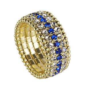 Anel folheado a ouro, inteiramente rodeado por pedras de strass Cód.: AN0412
