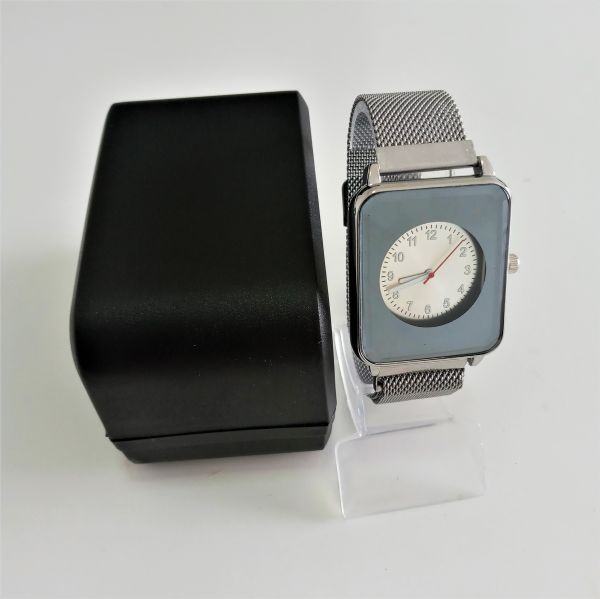 Relógio Femino Pulseira Magnética Prata Quadrado