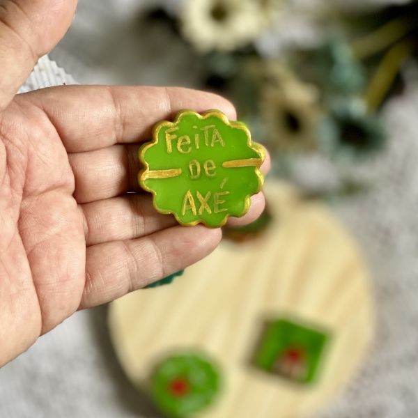 Imã pintados a mão