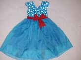 Vestido Azul com Bolinhas Brancas ( Galinha Pintadinha )