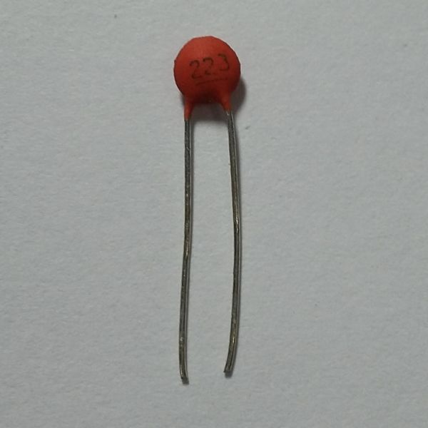 capacitor cerâmico 22nF x 50V (223)