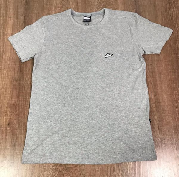 Camiseta N i k e