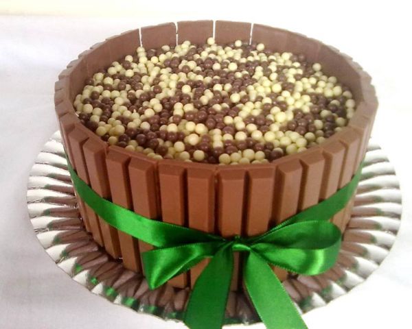 torta chocolate com barra toda chocolate