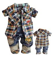 Conjunto Macacão Jeans e camisa