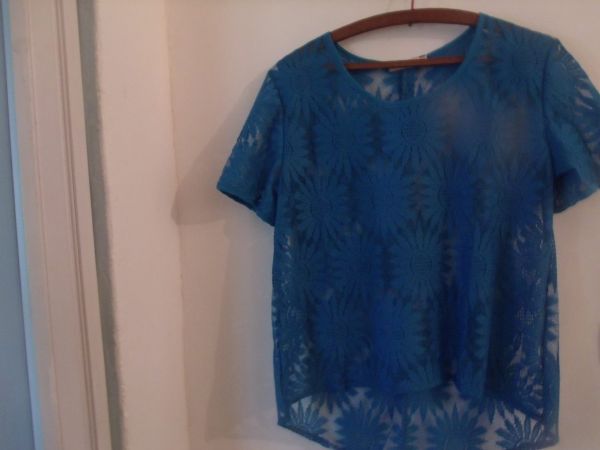 Blusa azul tamanho P/M pronta entrega
