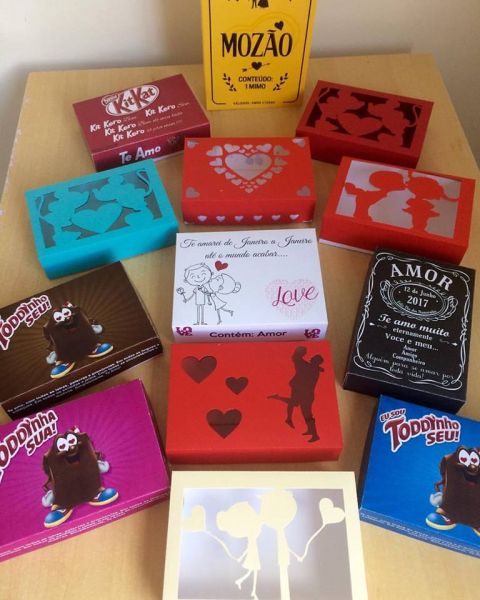 CAIXA PERSONALIZADA DOZE DOCES