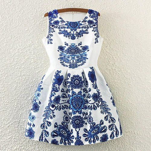 VESTIDO ACIMA DO JOELHO SEM MANGA
