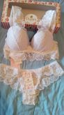 CONJUNTO BRANCO DE RENDAS