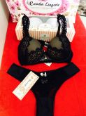 CONJUNTO PRETO COM DETALHES