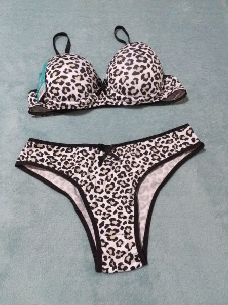 Conjunto Deloli tradicional