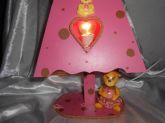 Abajour ursa rosa de bolinha marrom