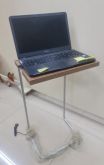 Mesa para Notebook Fiks com Tomada Dark Nova e Atual