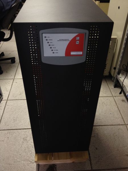 Estabilizador trifásico de 45KVA entrada 220v saída 220v