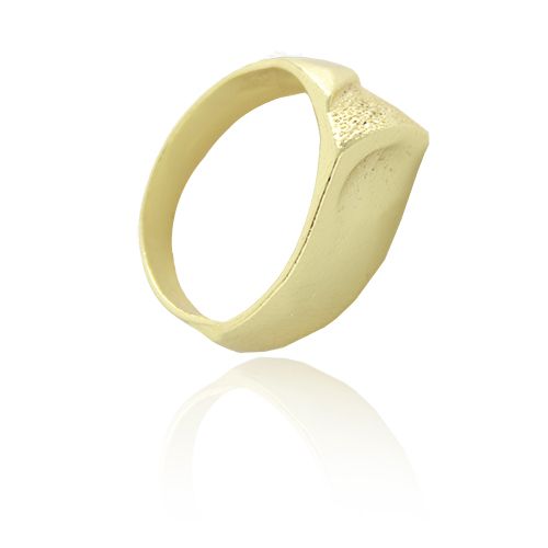 Anel folheado a ouro com detalhes craquelados na diagonal - AN0626