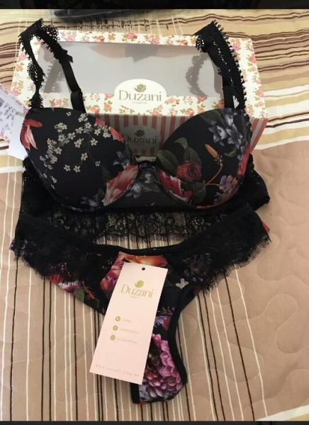 PRETO FLORAL