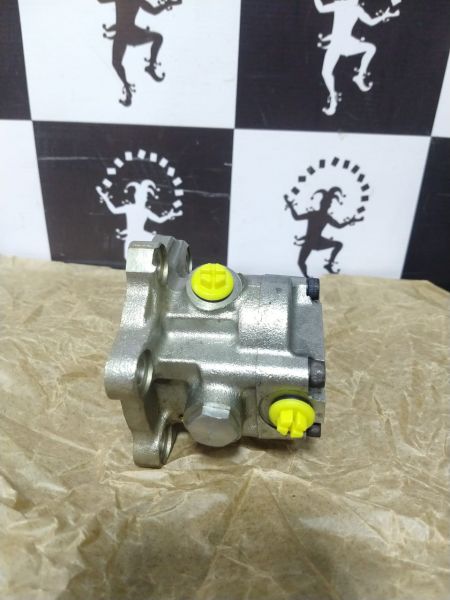426-4806 = 293-0249 BOMBA ALIMENTADORA CAT 938H