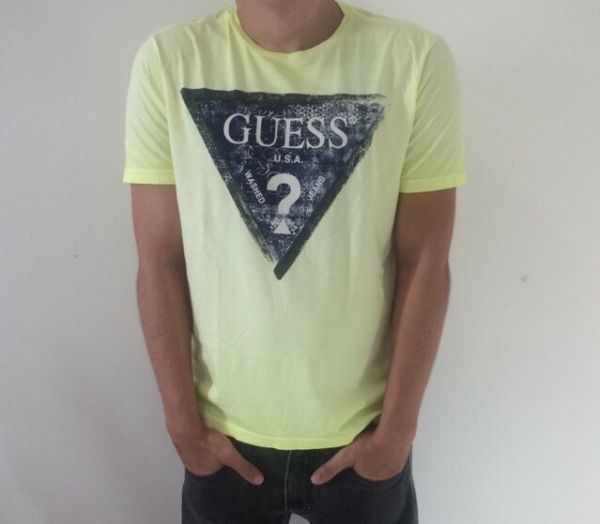 Camiseta GUESS