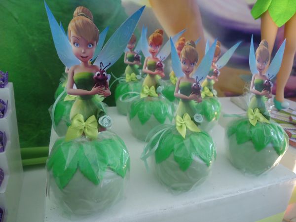 Maçã Decorada com Personagem