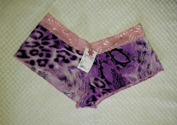 SHORT ADELY