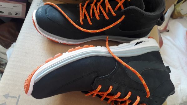 Tenis Nike cano alto