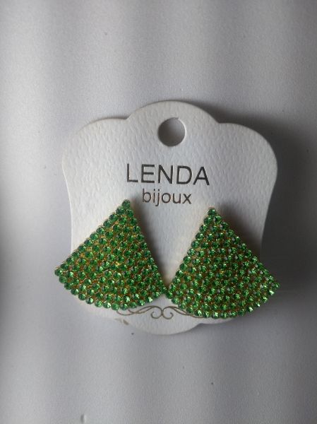 Brinco triangular pedrinhas verdes!