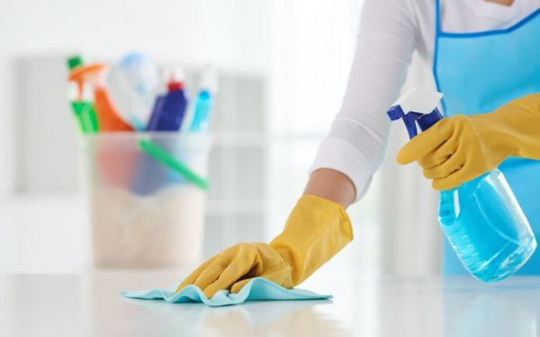 FAXINA DE 4 HORAS PARA APARTAMENTO DE 2 QUARTOS COM NO MAXIMO 150 MTS QUADRADOS.