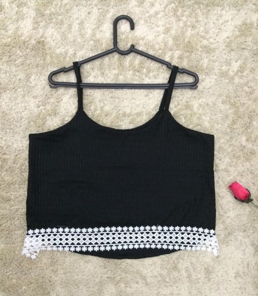 Cropped com renda