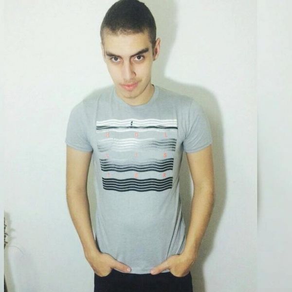 Camiseta Holiister