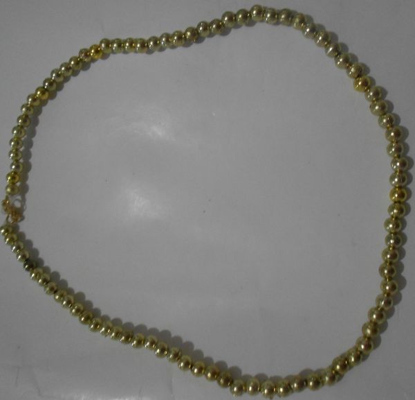 Colar perolas doradas
