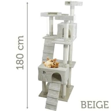 Torre com 2 casa e escada