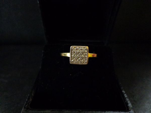 Anel Quadrado com zircônia AN00098