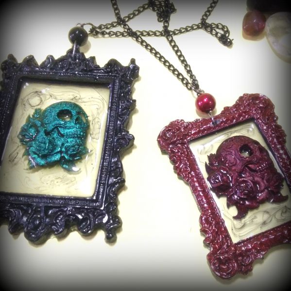 Colar Moldura Dark