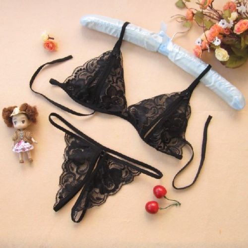 CONJUNTO   AINDA EM PRETO /BRANCO E ROSA