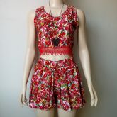 CONJUNTO CROPPED + SHORT