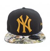 BONÉ ABA RETA NEW YORK YANKEES PRETO E DOURADO